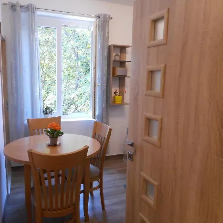 Flat * Varna